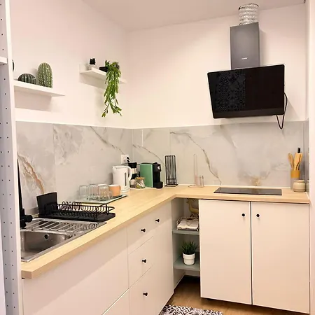 Porbalio Oporto & Maia Center #3 *